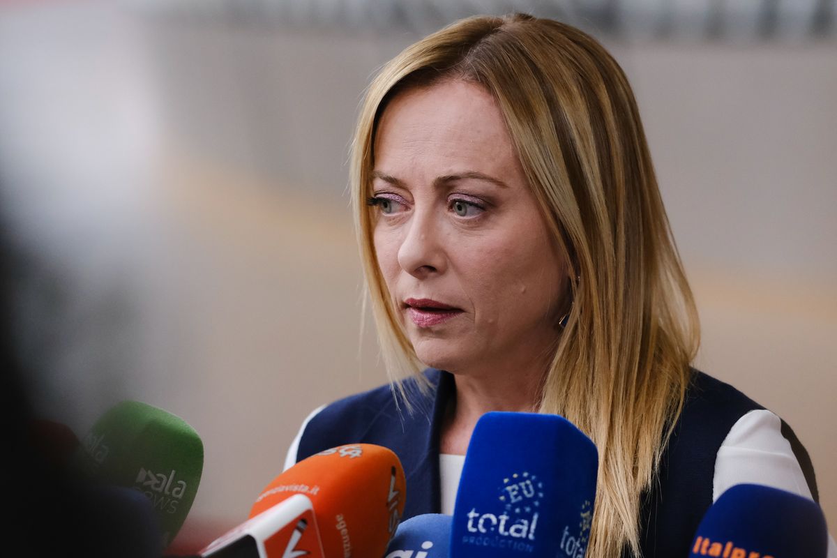 Italský vládní puč? Meloni chce po vzoru Mussoliniho změnou Ústavy pohřbít italskou demokracii