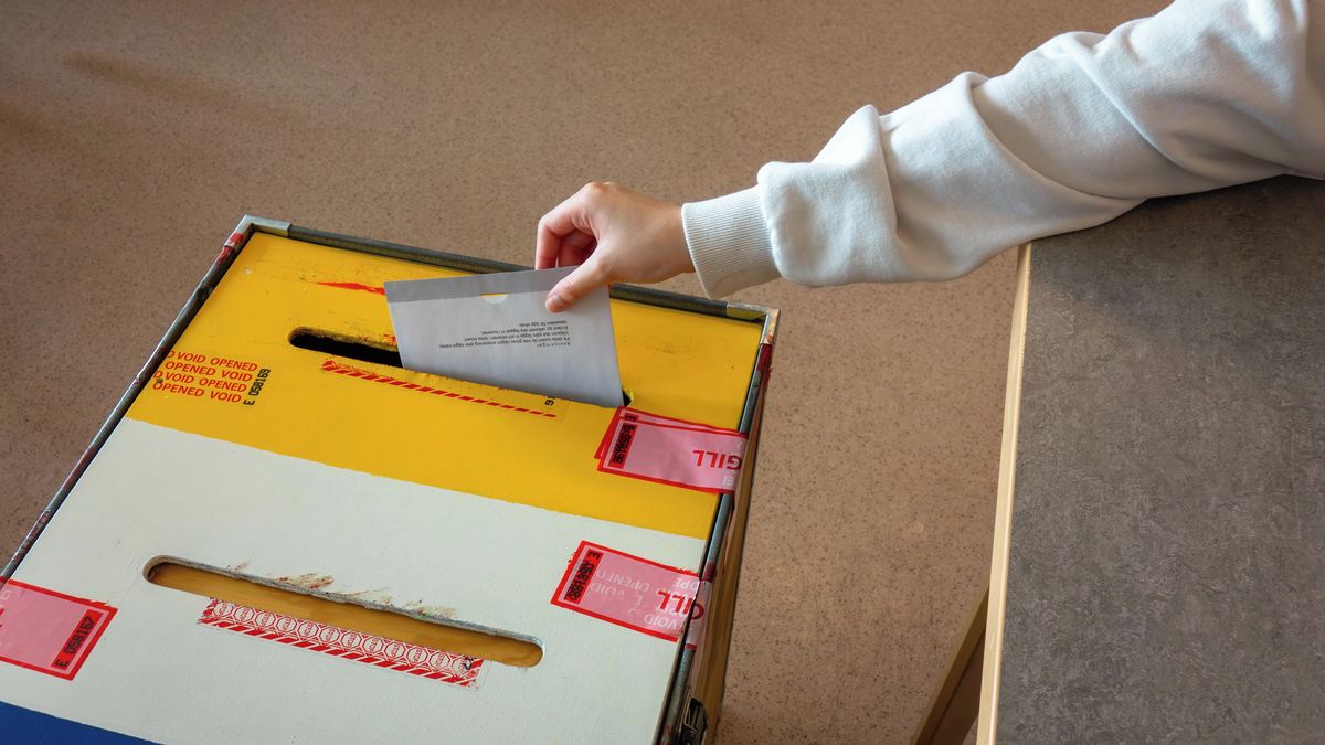 V šestnácti můžete pracovat i platit daně. Rozhodovat o své obci ale podle vlády ne