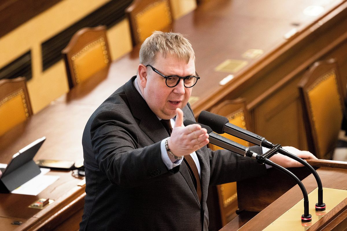 Vrtěti parlamentem aneb kulturní válka na pokračování