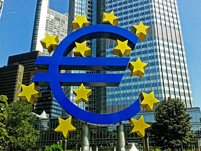 Přijmout Euro? Včera bylo pozdě!